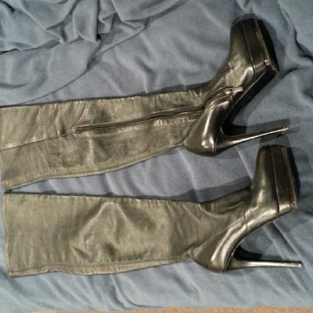 LeSilla platform over the knee boots. 5 inch heel!